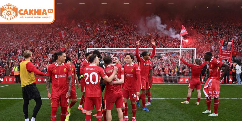 Nét đặc trưng của văn hóa cổ động viên Liverpool The Kop 